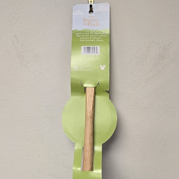 Disney Winnie the Pooh Spring Floral Spatula & Baking Liner Set - Picture 5 of 7